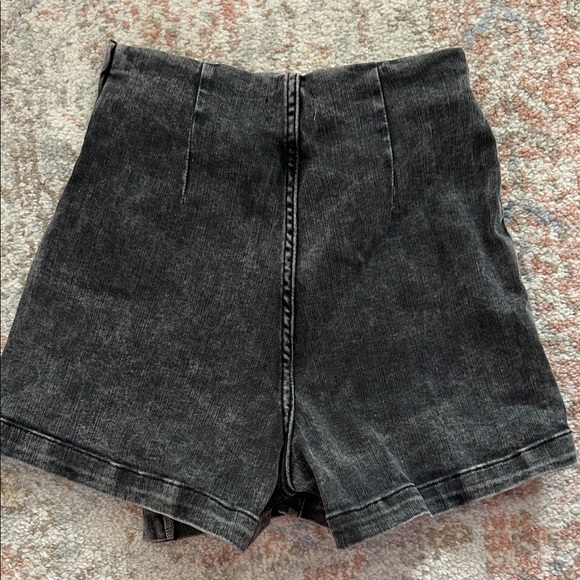 PINK LIKY Gray Asymmetrical Denim Skort XS - Picture 7 of 7